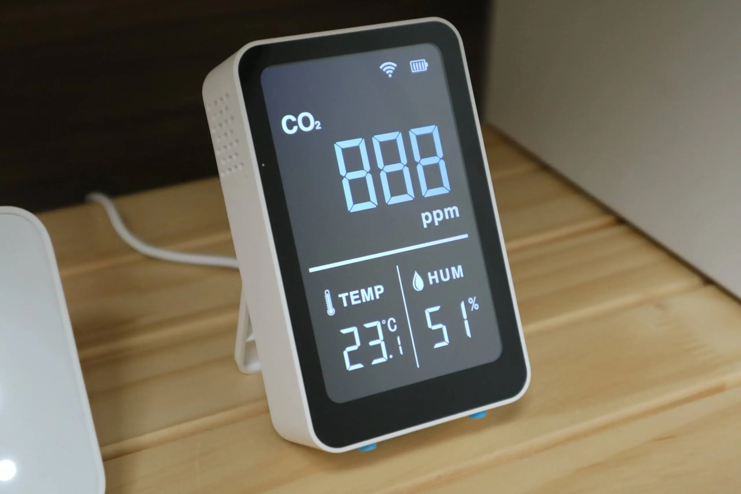 レビュー】+Style CO2 & 温湿度センサー｜CO2濃度が測れるコスパ最強の