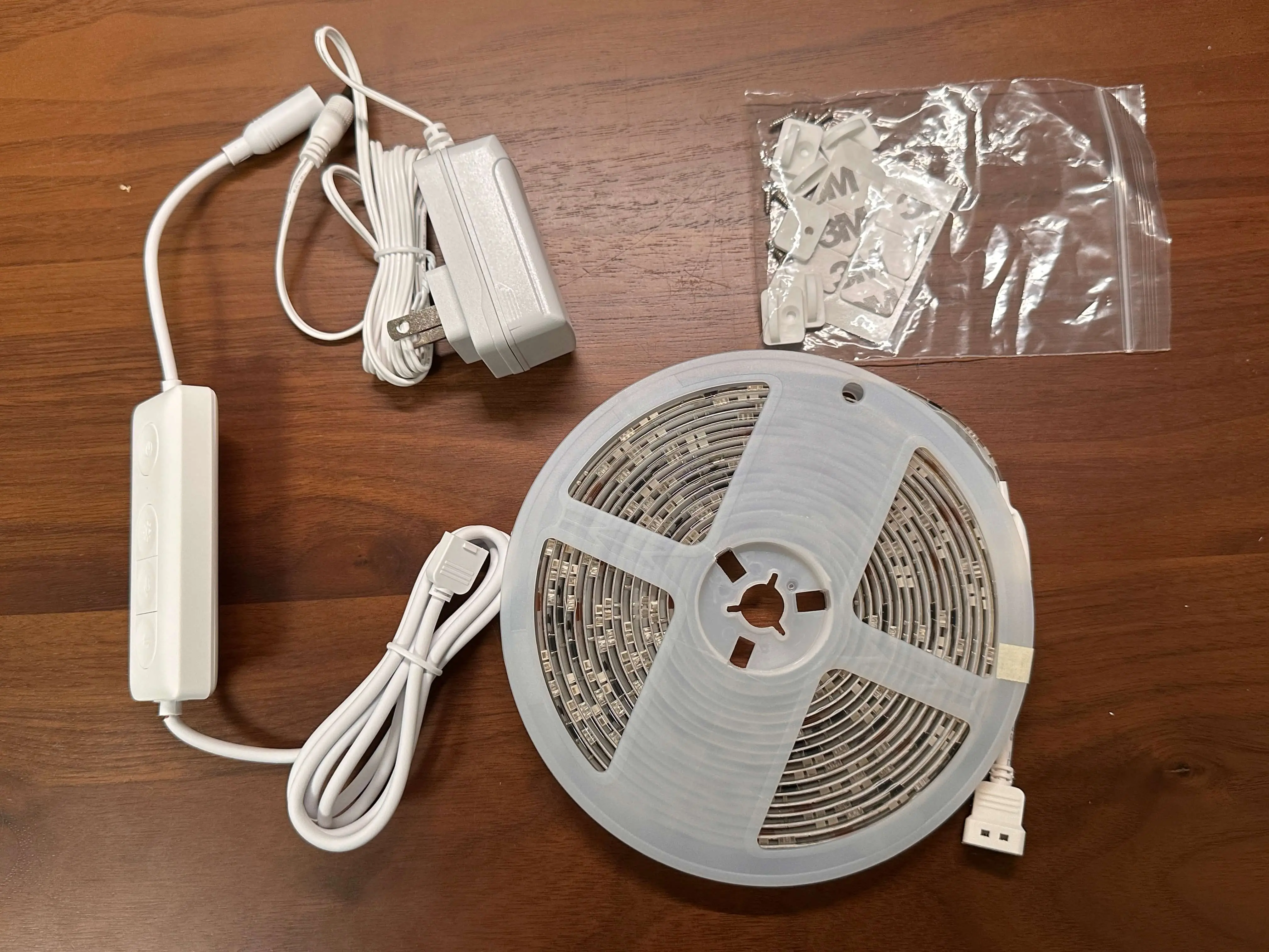SwitchBot RGBICテープライト徹底レビュー｜色表現・耐久性・使い勝手 