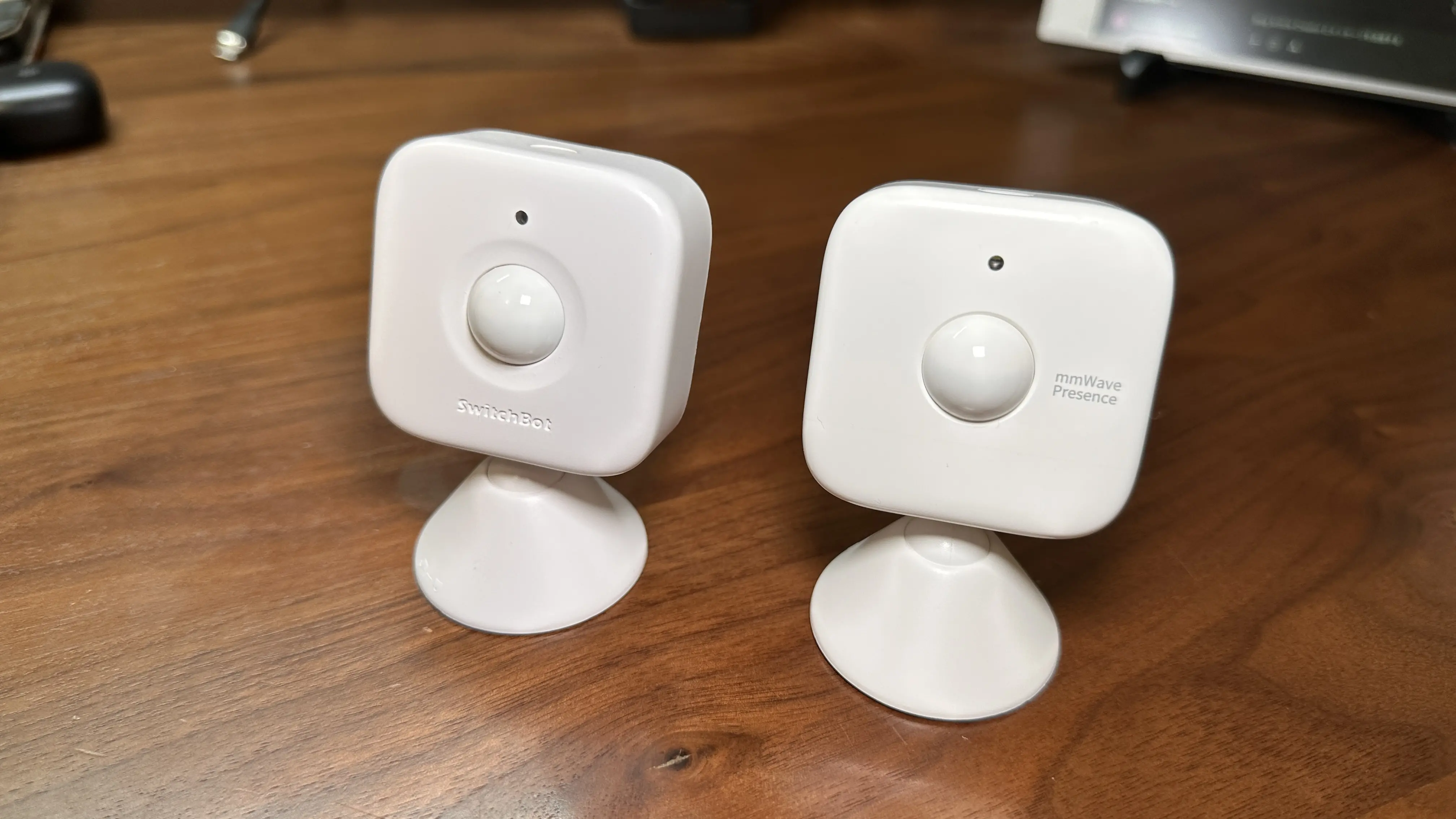 SwitchBot　人感センサー　3点セット Switchbot スイッチボット 【セットでお得】 人感センサー+ボット