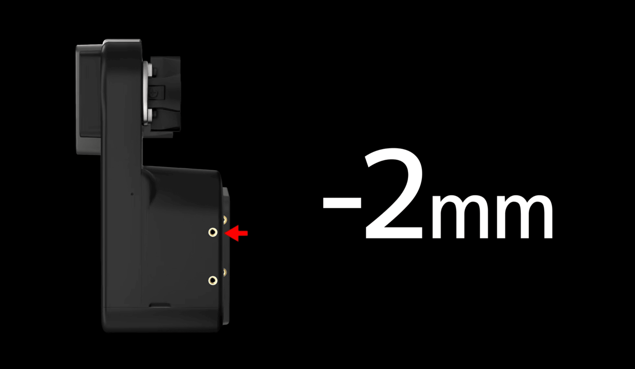 セサミ6 Pro miniの設置面側。鍵に取り付ける側の厚みを2mm抑えたことが示されている
